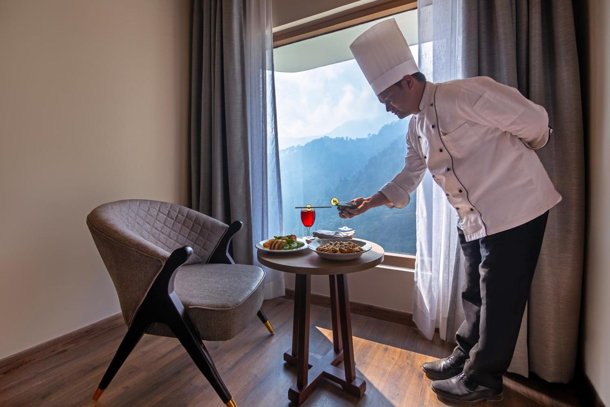 सहारा Sterling Nainital